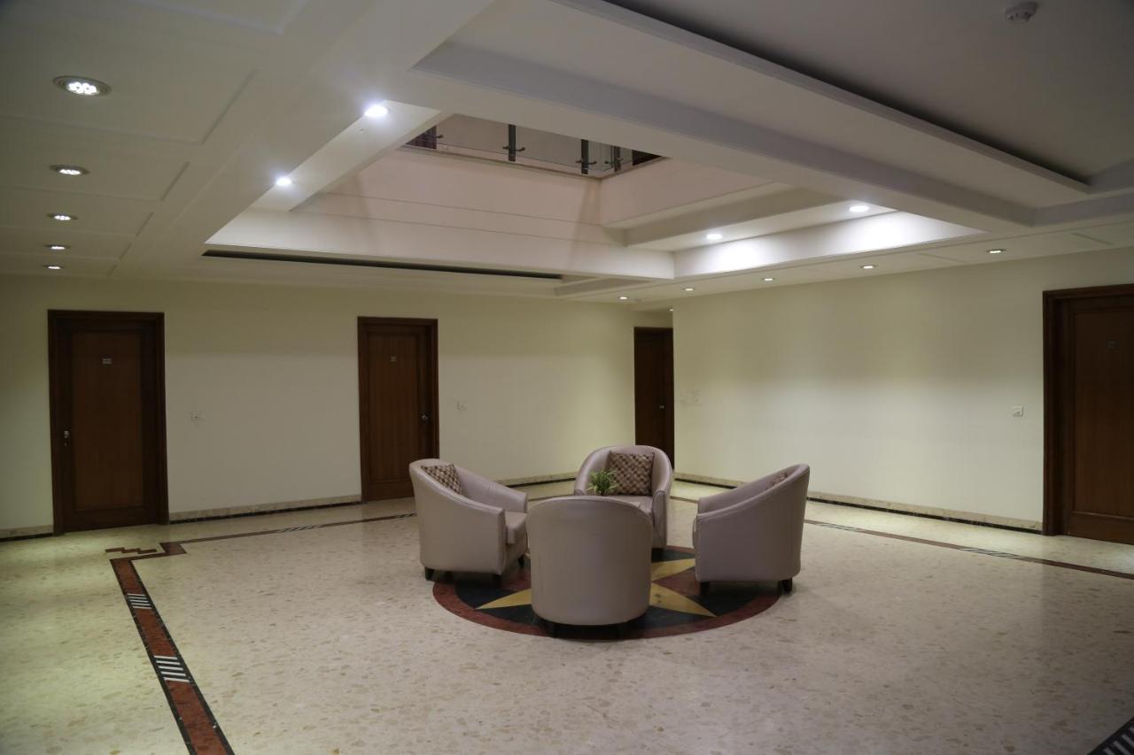 Hotel Bhoomivilas Агра Экстерьер фото
