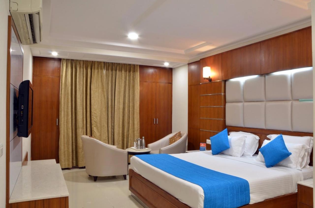 Hotel Bhoomivilas Агра Экстерьер фото